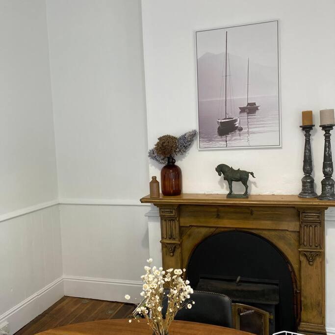 Charming Cottage Nestled In Prime Location Launceston Extérieur photo